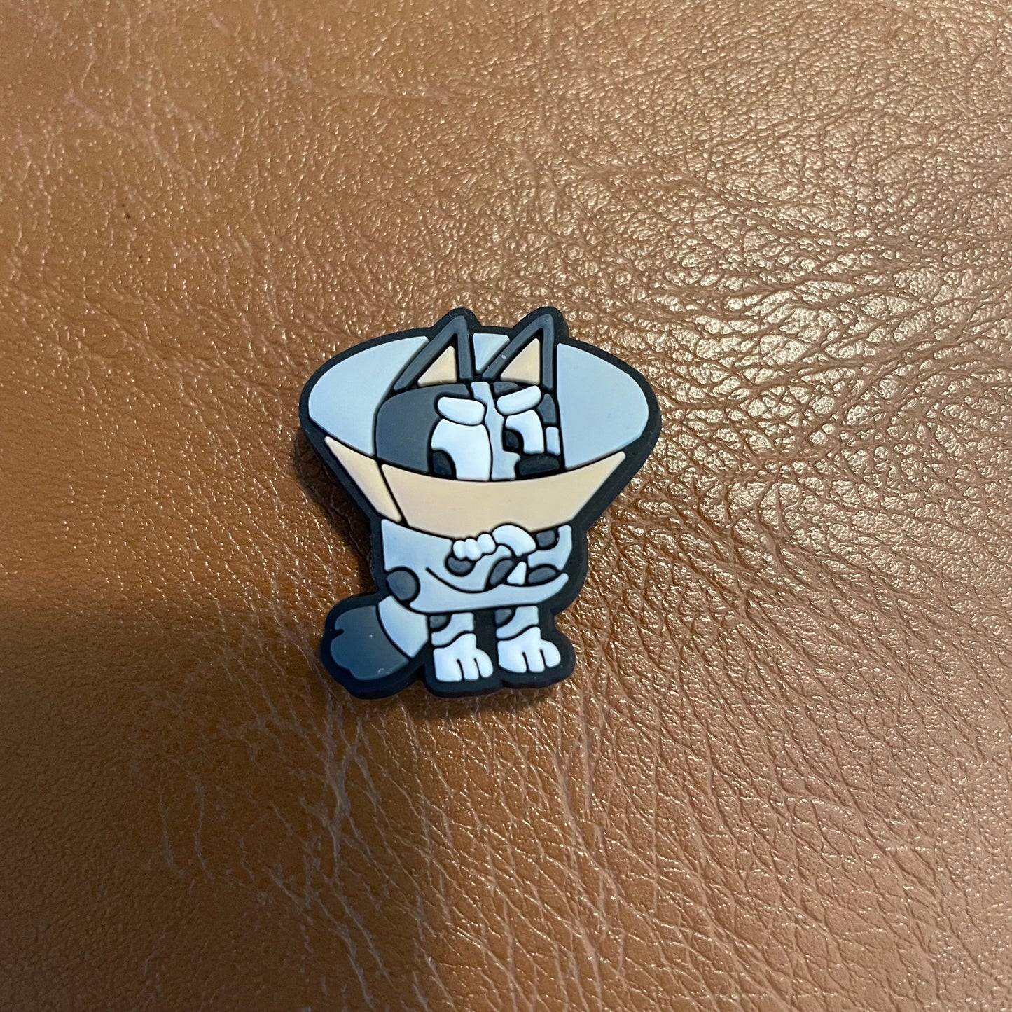 Muffin with A Cone Croc Charm
